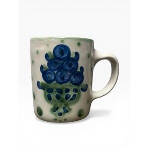 MA Hadley Pottery Blueberry Bouquet Mug Hand Painted & Signed Blue Green